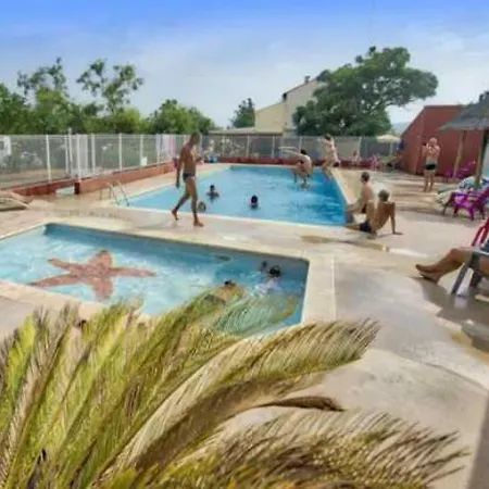 3 Etoiles - Piscine - Eehfia Campingplads